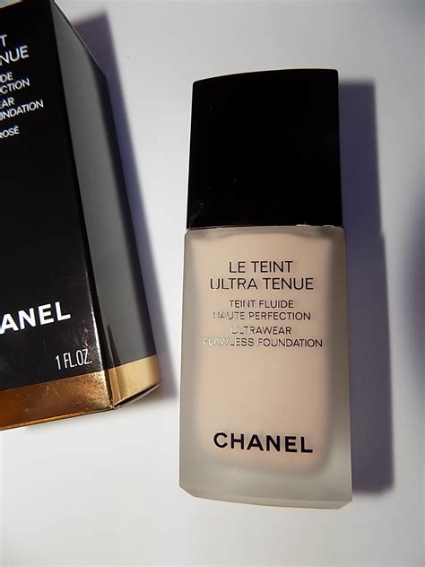 chanel le teint ultra tenue fluid foundation|chanel ultra le teint cushion.